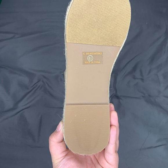 Queen George Sandals - Picture 3 of 4